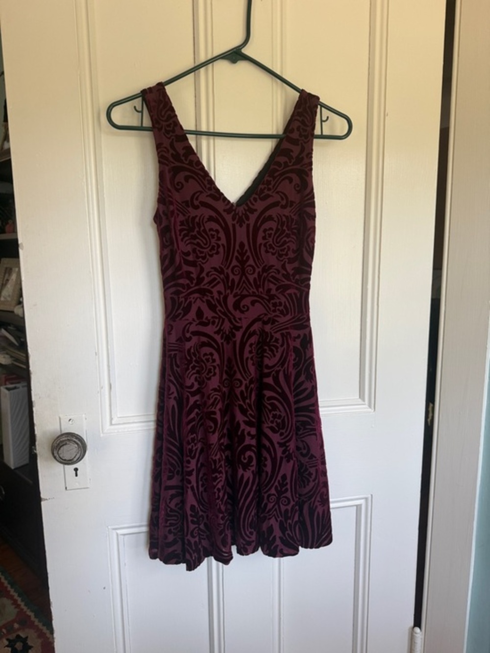Women's V-Neck Velvet Burnout Dress in Burgundy